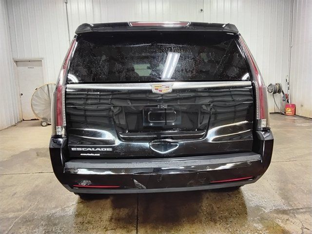 Used 2019 Cadillac Escalade Luxury AWD/4WD image 8
