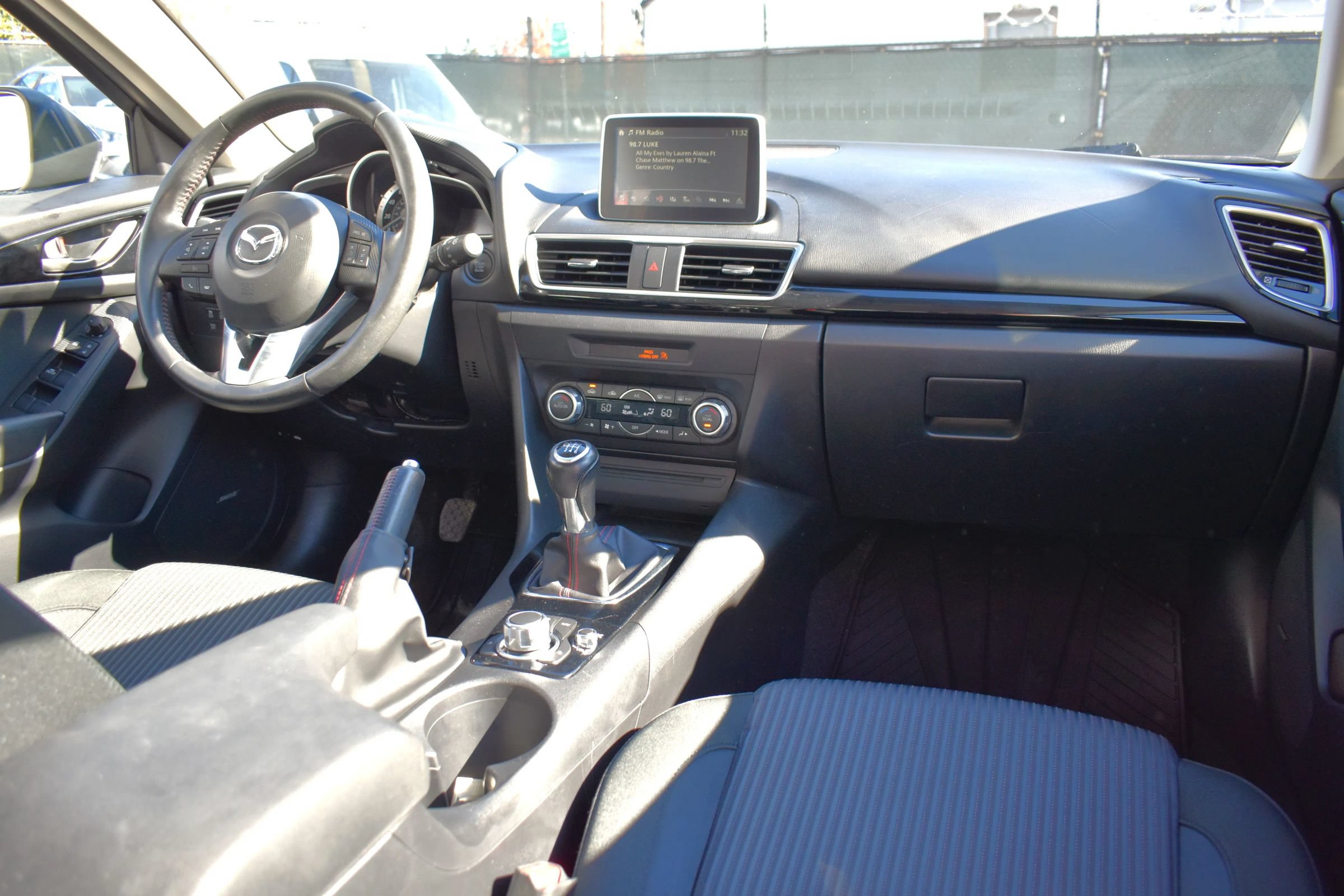 Used 2016 MAZDA MAZDA3 i Touring w/ Popular Equipment Package FWD image 13