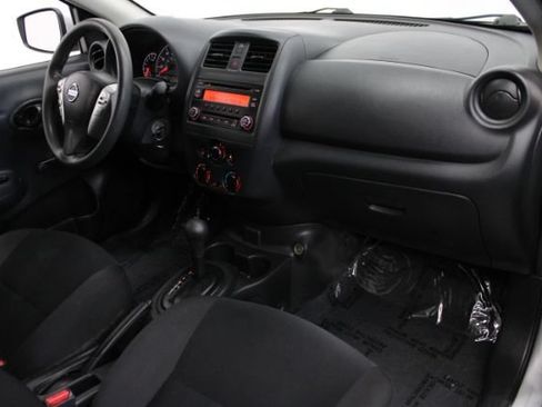Used 2018 Nissan Versa S Plus FWD image 18