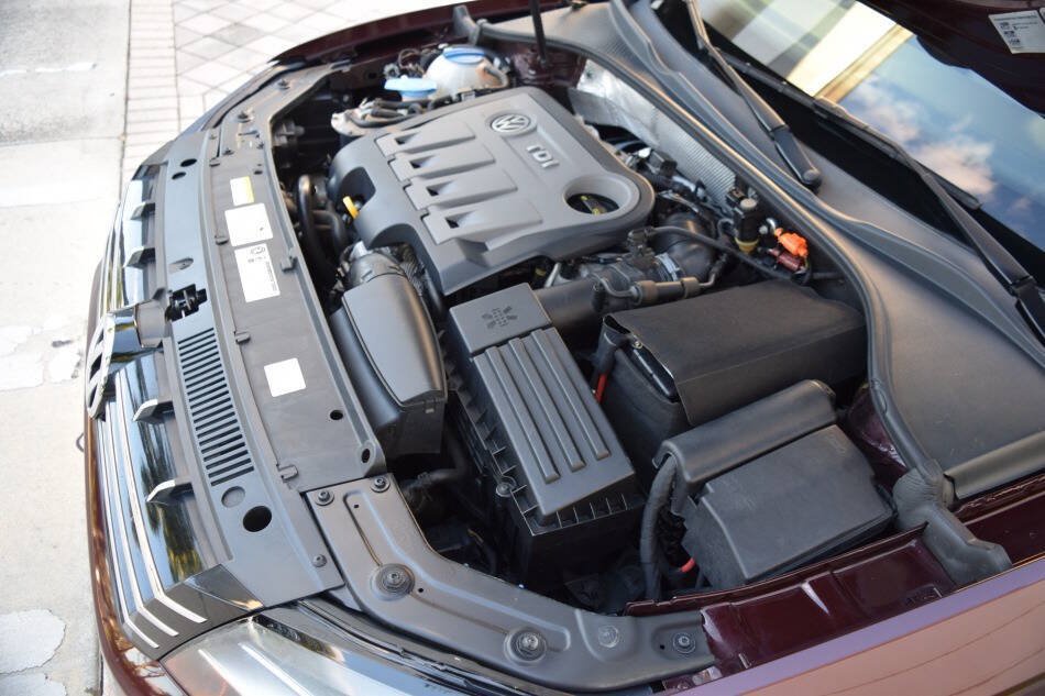 Used 2014 Volkswagen Passat TDI SE FWD image 94