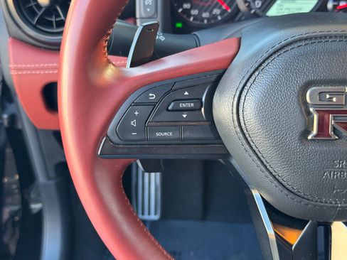 Used 2024 Nissan GT-R Premium w/ Premium Interior Package image 45