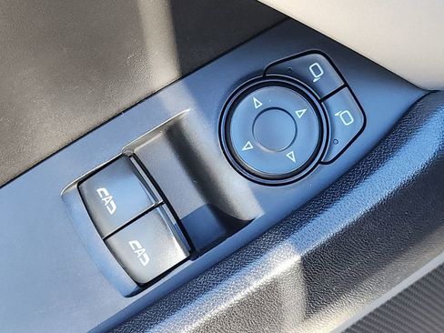 Used 2017 Chevrolet Camaro SS image 17