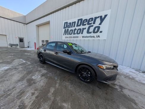 Used 2024 Honda Civic Sport image 32