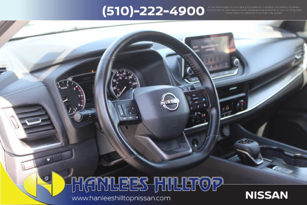Used 2025 Nissan Rogue SV AWD/4WD image 12