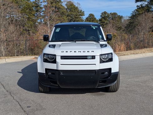 Certified 2025 Land Rover Defender 110 X-Dynamic SE image 2