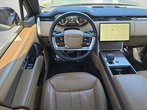 Certified 2024 Land Rover Range Rover SE AWD/4WD image 16