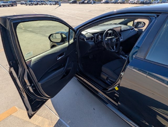 Used 2019 Toyota Corolla SE FWD image 32
