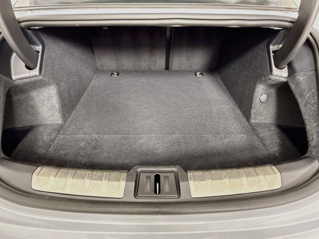 Certified 2025 Porsche Taycan RWD image 27