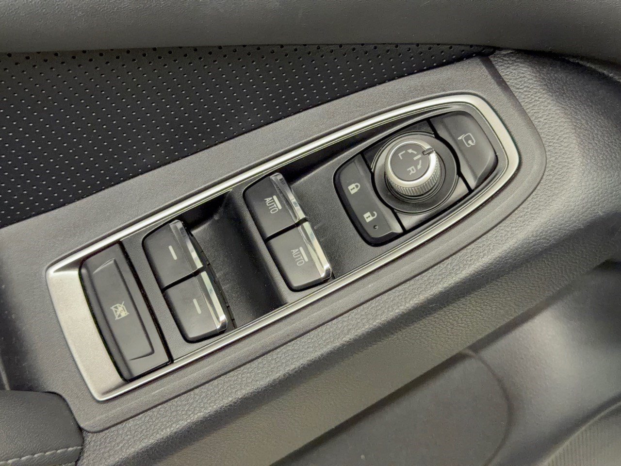 Used 2023 Subaru Ascent Touring AWD/4WD image 15