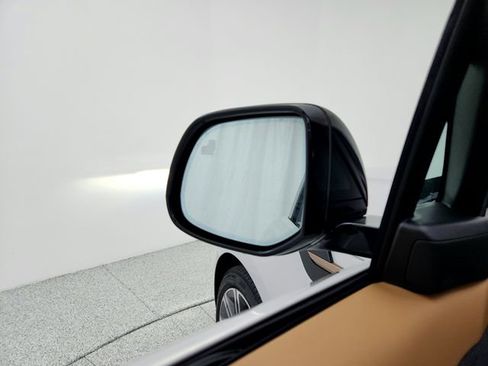 New 2026 Land Rover Range Rover Sport SE image 19