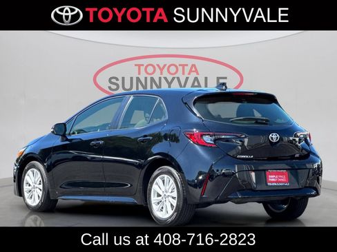 Used 2023 Toyota Corolla SE w/ SE Premium Package FWD image 8