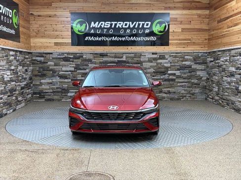 New 2026 Hyundai Elantra Limited FWD image 3