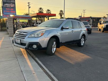 Used 2013 Subaru Outback 2.5i Limited w/ Popular Pkg 3