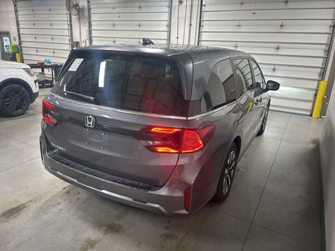 Used 2025 Honda Odyssey EX-L image 8