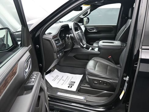 Used 2022 Chevrolet Tahoe Z71 w/ Luxury Package image 15