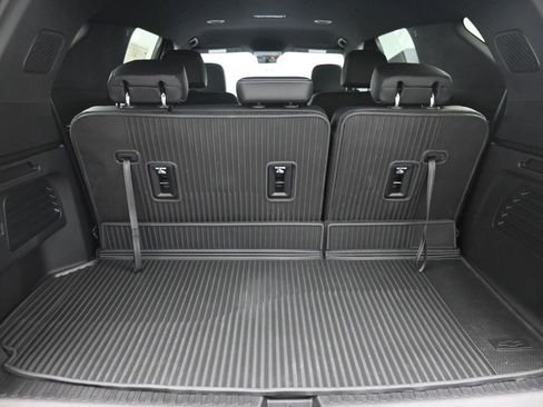 New 2026 Chevrolet Traverse LT w/ Driver Confidence Package image 11