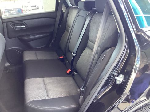 Used 2025 Nissan Rogue SV FWD image 13