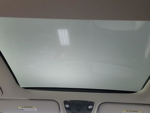 Used 2025 Kia Sorento EX w/ Panoramic Sunroof Package image 25