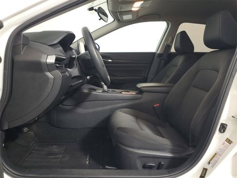 Used 2019 Nissan Altima 2.5 S image 11