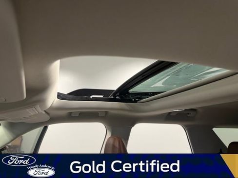 Certified 2023 Ford Bronco Sport Outer Banks w/ Tech Package AWD/4WD image 18