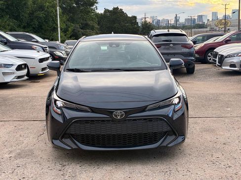 Used 2019 Toyota Corolla Hatchback FWD image 4