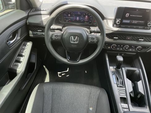 Used 2025 Honda Accord SE image 13