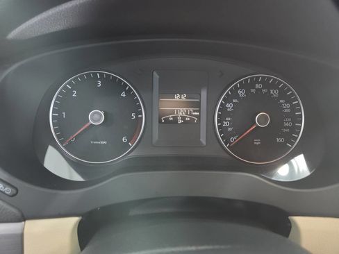 Used 2014 Volkswagen Jetta TDI FWD image 36