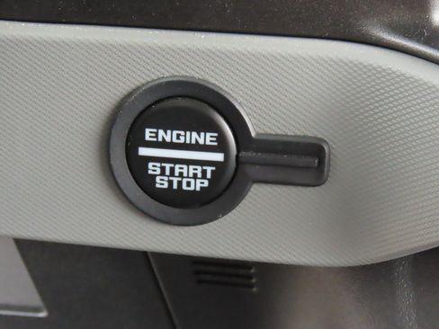 Used 2023 Ford Bronco Badlands w/ Sasquatch Package AWD/4WD image 26