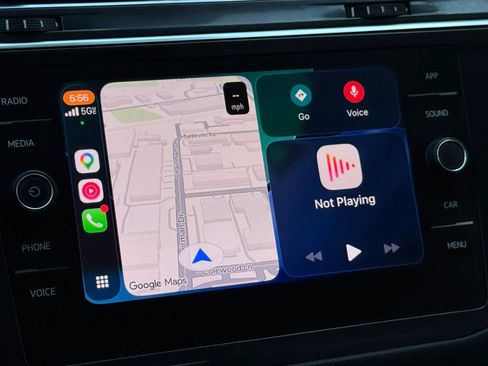 Used 2018 Volkswagen Tiguan SE FWD image 38