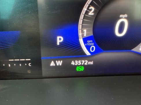 Used 2022 Volkswagen Tiguan SE image 21