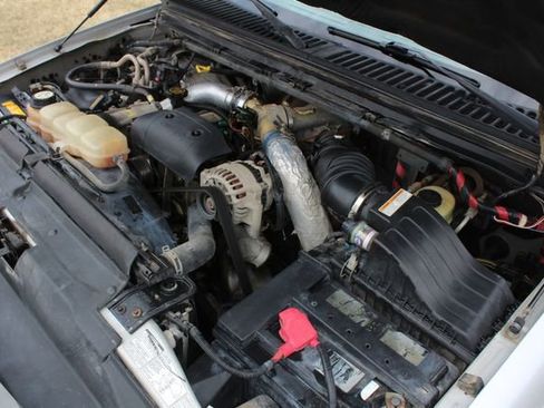 Used 2003 Ford F250 XLT image 36