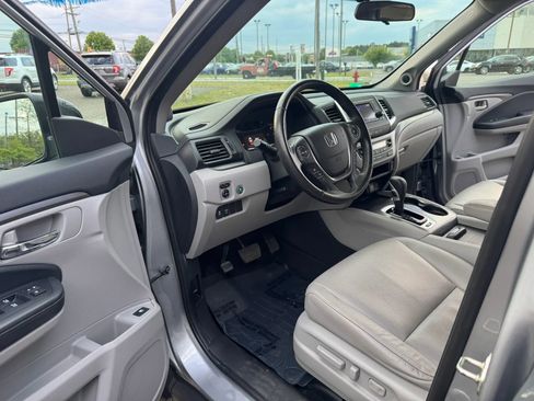 Used 2019 Honda Ridgeline RTL image 10