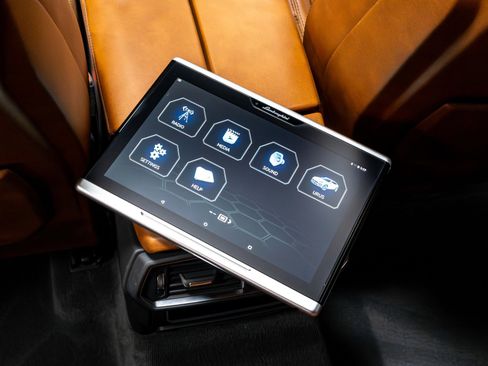 Used 2019 Lamborghini Urus image 40