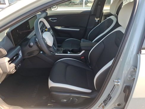 New 2026 Kia K4 GT-Line image 12