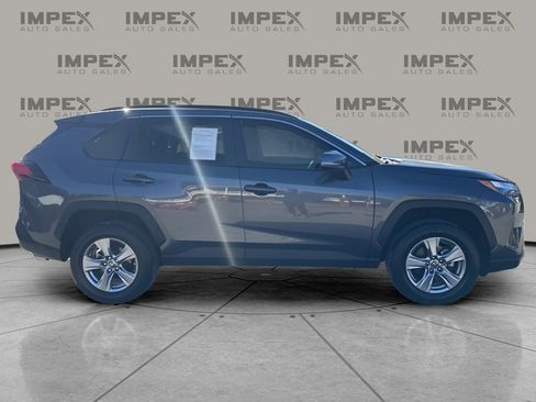 Used 2022 Toyota RAV4 XLE image 6