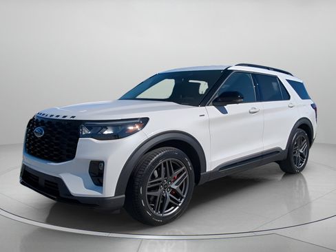 New 2026 Ford Explorer ST-Line w/ ST-Line Street Pack image 8