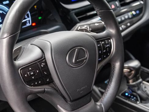 Used 2024 Lexus ES 300h w/ Premium Package FWD image 21