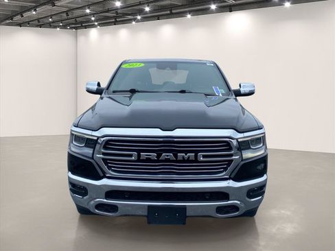Used 2023 RAM 1500 Laramie AWD/4WD image 2
