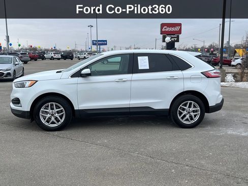 Used 2024 Ford Edge SEL image 2