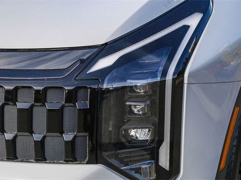 New 2026 Kia Sportage X-Line image 4