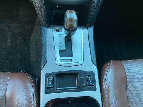 Used 2014 Subaru Outback 3.6R Limited image 26