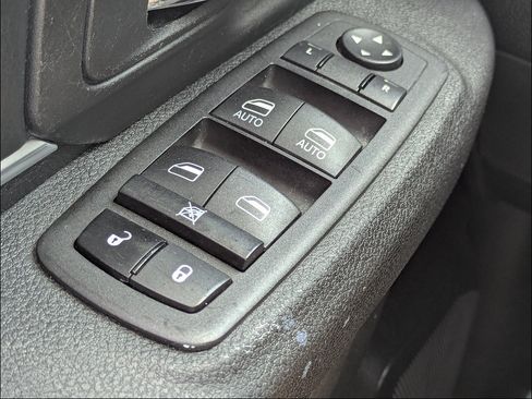 Used 2024 RAM 1500 Warlock RWD image 25