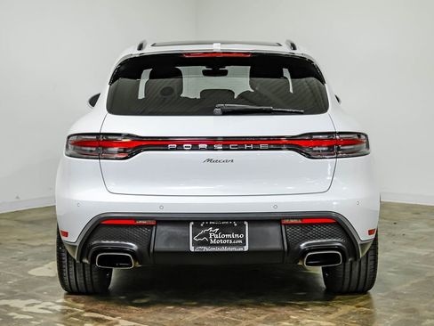 Used 2024 Porsche Macan AWD/4WD image 9