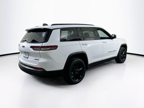 Used 2023 Jeep Grand Cherokee L Limited w/ Black Appearance Package AWD/4WD image 5