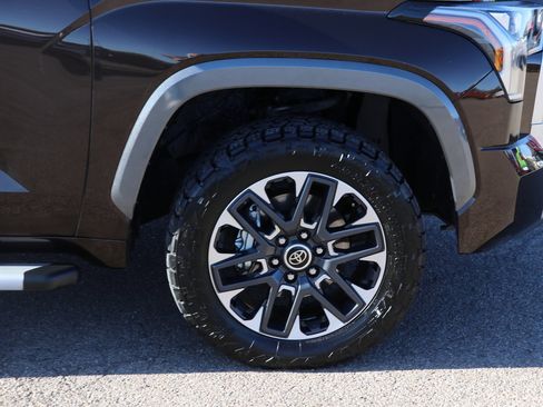 Used 2022 Toyota Tundra Limited AWD/4WD image 9