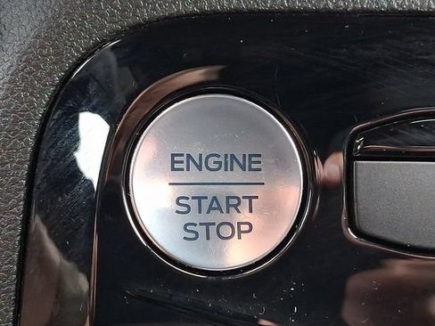 Certified 2023 Ford Escape ST-Line w/ Tech Pack #1 AWD/4WD image 22