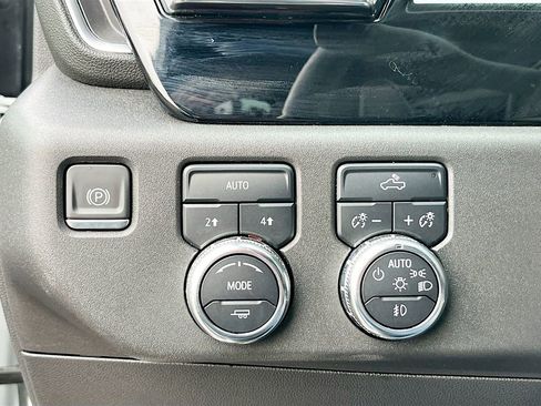 Used 2023 GMC Sierra 1500 Elevation w/ Preferred Package image 10