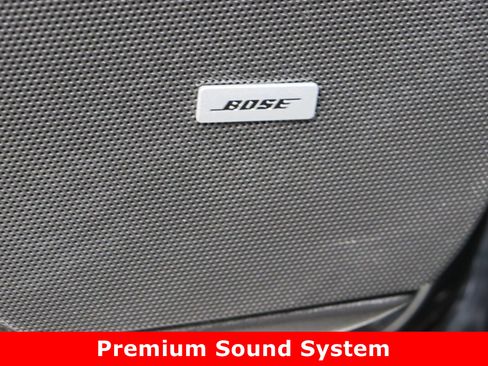 Used 2022 Cadillac XT6 Premium Luxury w/ Technology Package image 13