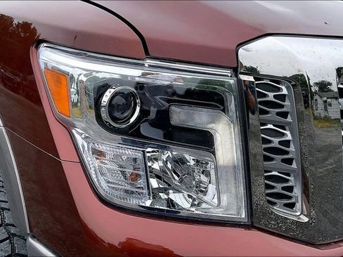 Used 2017 Nissan Titan Platinum Reserve AWD/4WD image 30