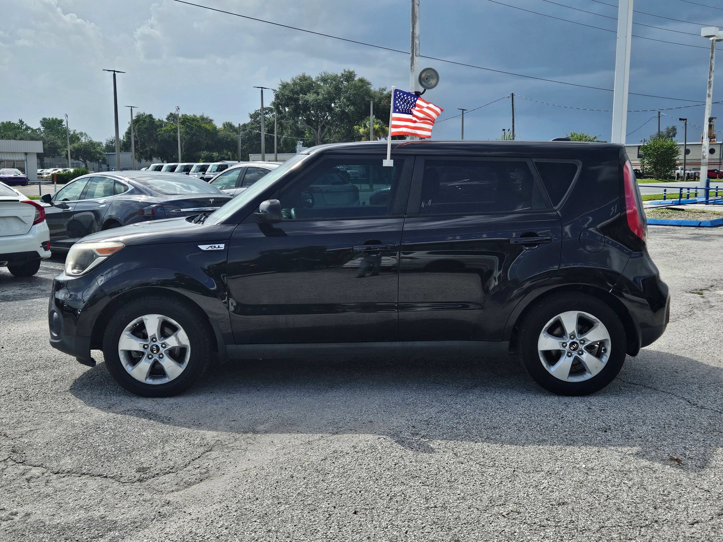 Used 2017 Kia Soul FWD image 4
